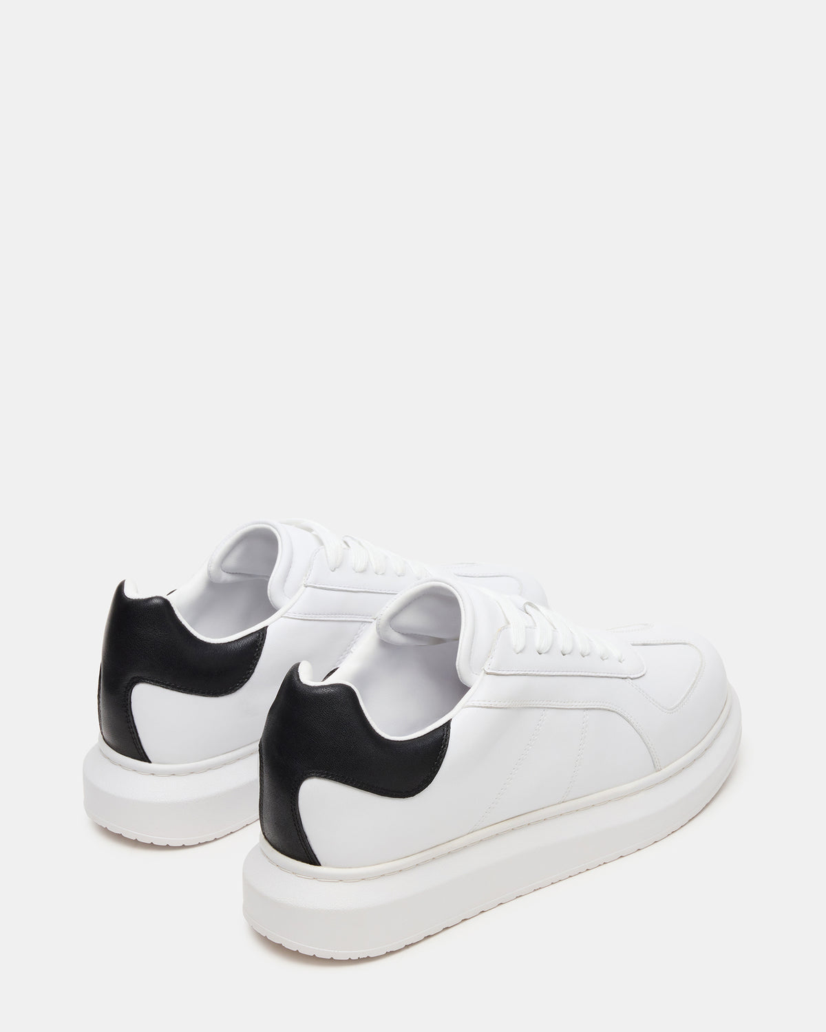 Steve Madden MINOU White/Black Low-Top Lace-Up Men's Sneaker