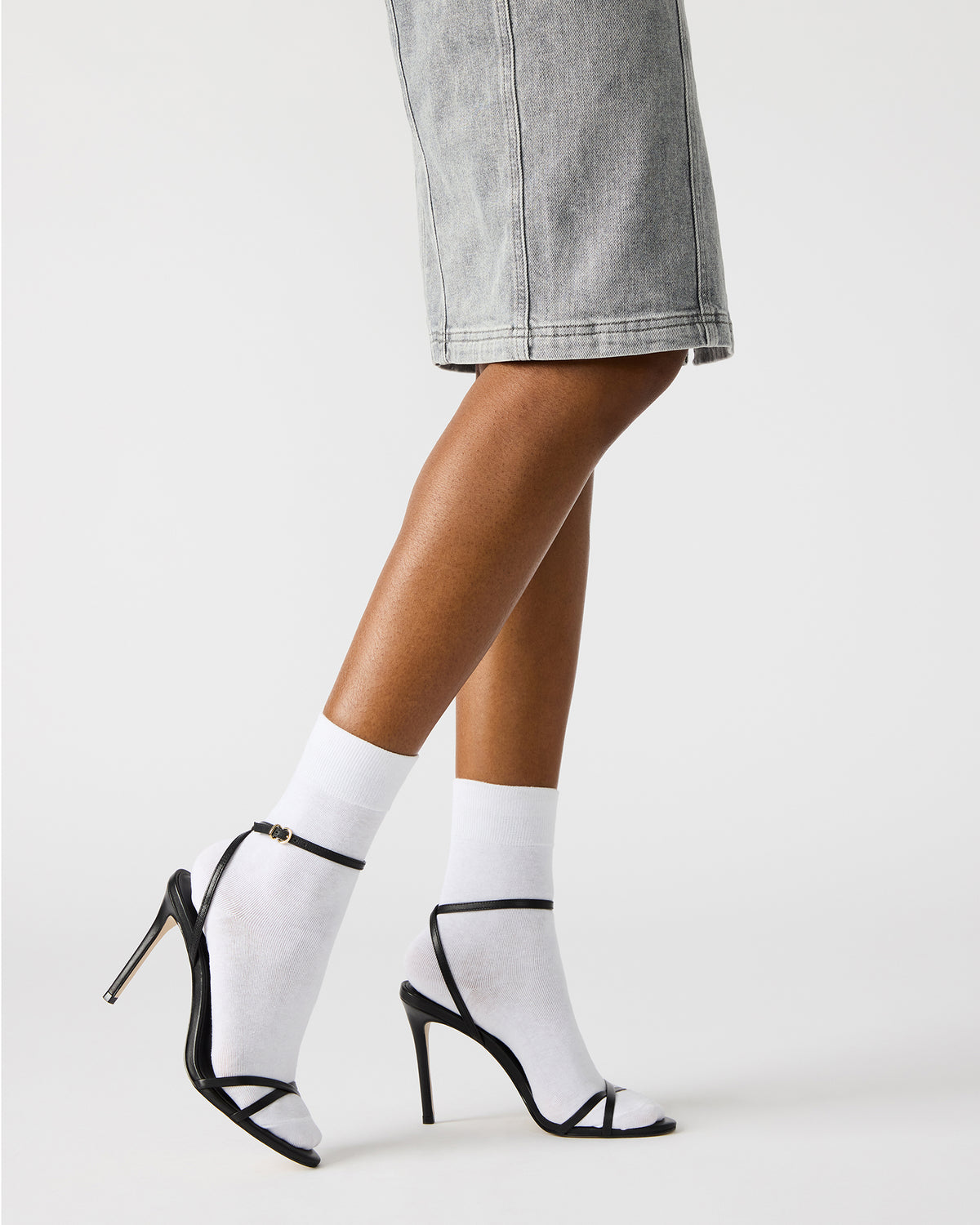 Steve Madden JYPSEY Black Leather Strappy Stiletto Women's Heel