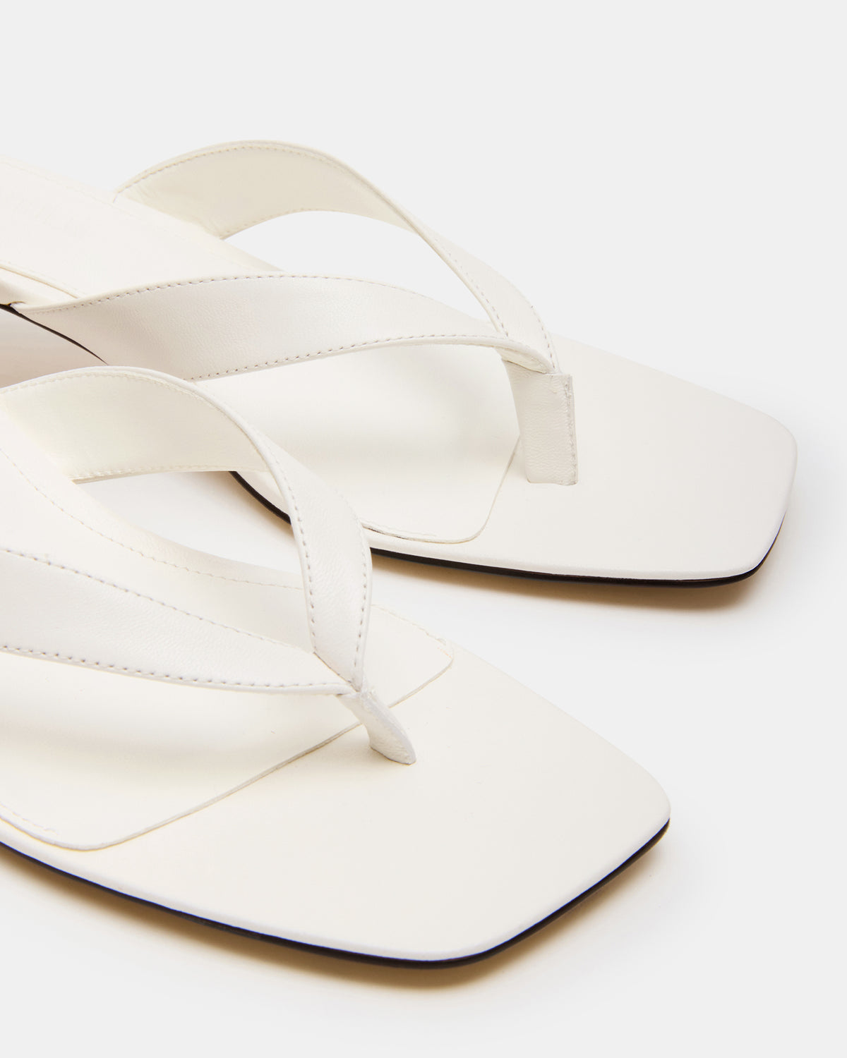 Steve Madden TRACIE White Leather Thong Strap Women's Kitten Heel