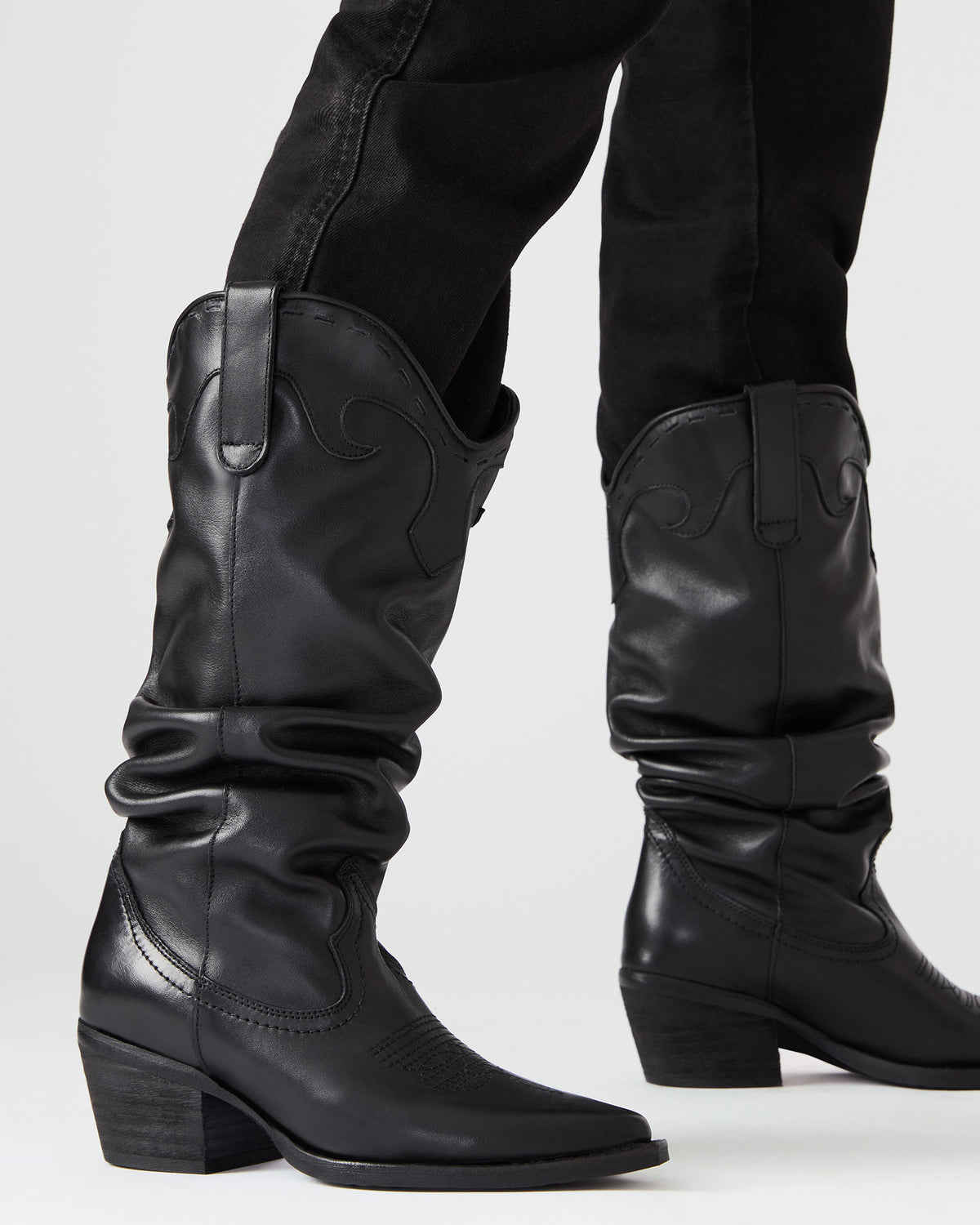 Steve Madden STAGE Black Leather Pointed-Toe Scrunched Western Women's Boot