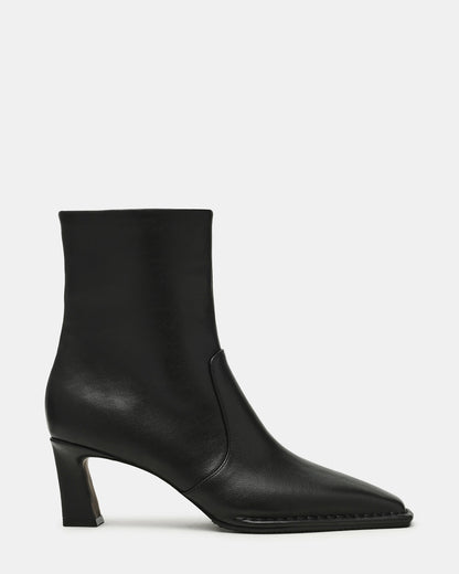 Steve Madden FARE Black Leather Square Toe Women's Ankle Boot
