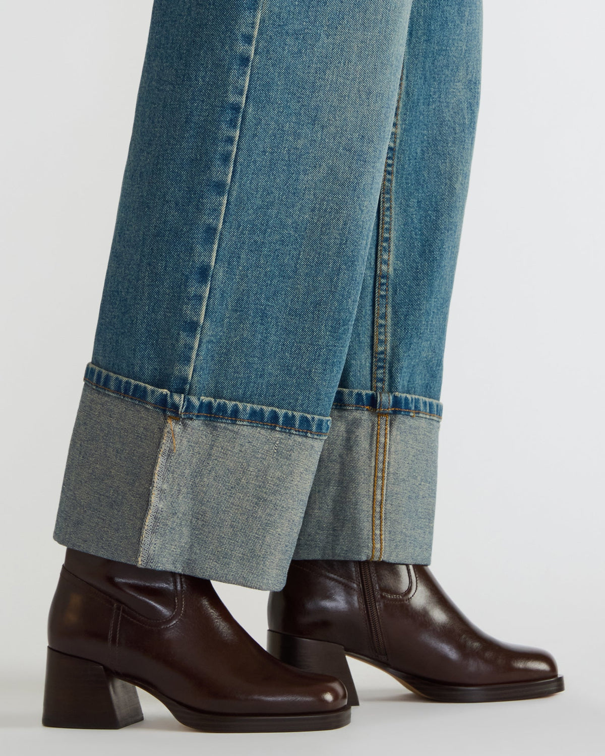 Steve Madden LATCHES Brown Leather Square-Toe Block Heel Women's Ankle Boot