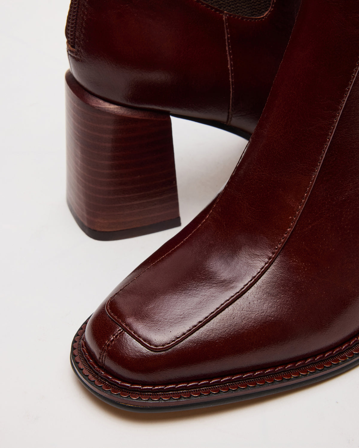 Steve Madden DOWNTOWN Brown Leather Women's Chelsea Block Heel Ankle Boot