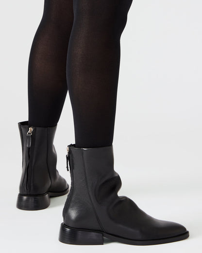 Steve Madden NEXIE Black Leather Women's Pointed-Toe Ankle Boot