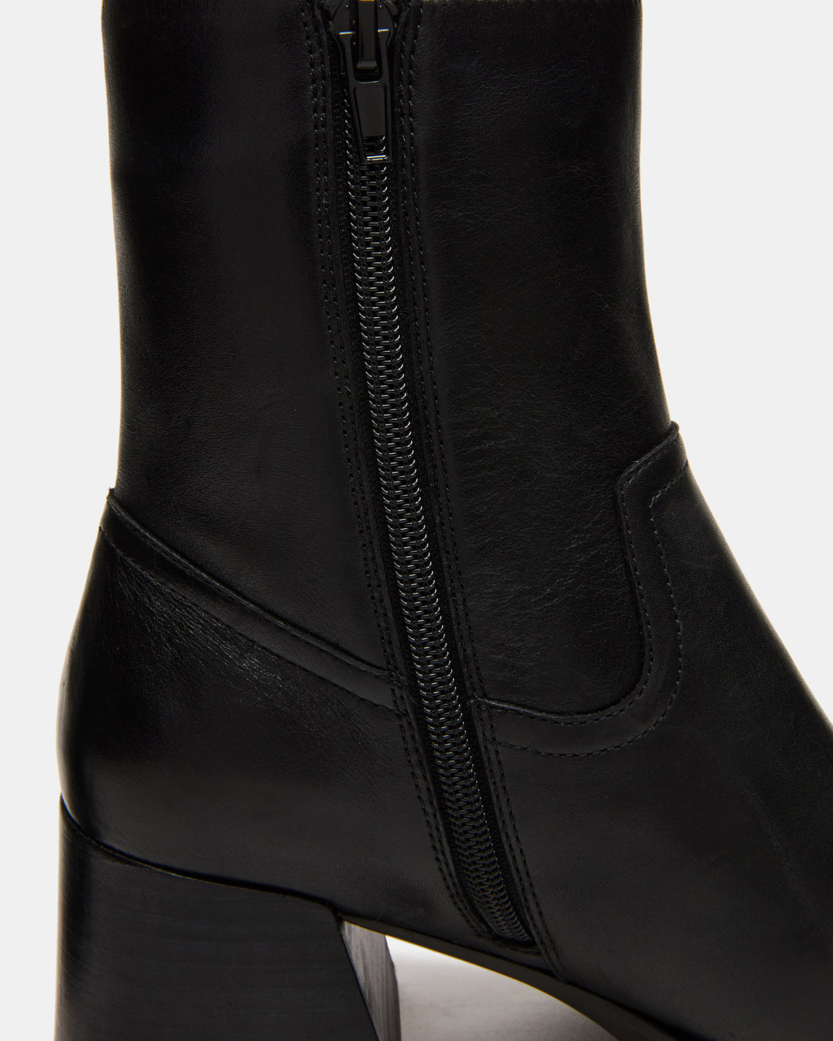 Steve Madden LATCHES Black Leather Square-Toe Block Heel Women's Ankle Boot