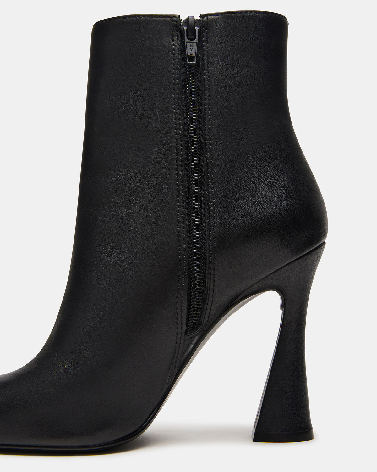 Steve Madden BOLERO Black Leather Pointed-Toe Heeled Women's Ankle Boot