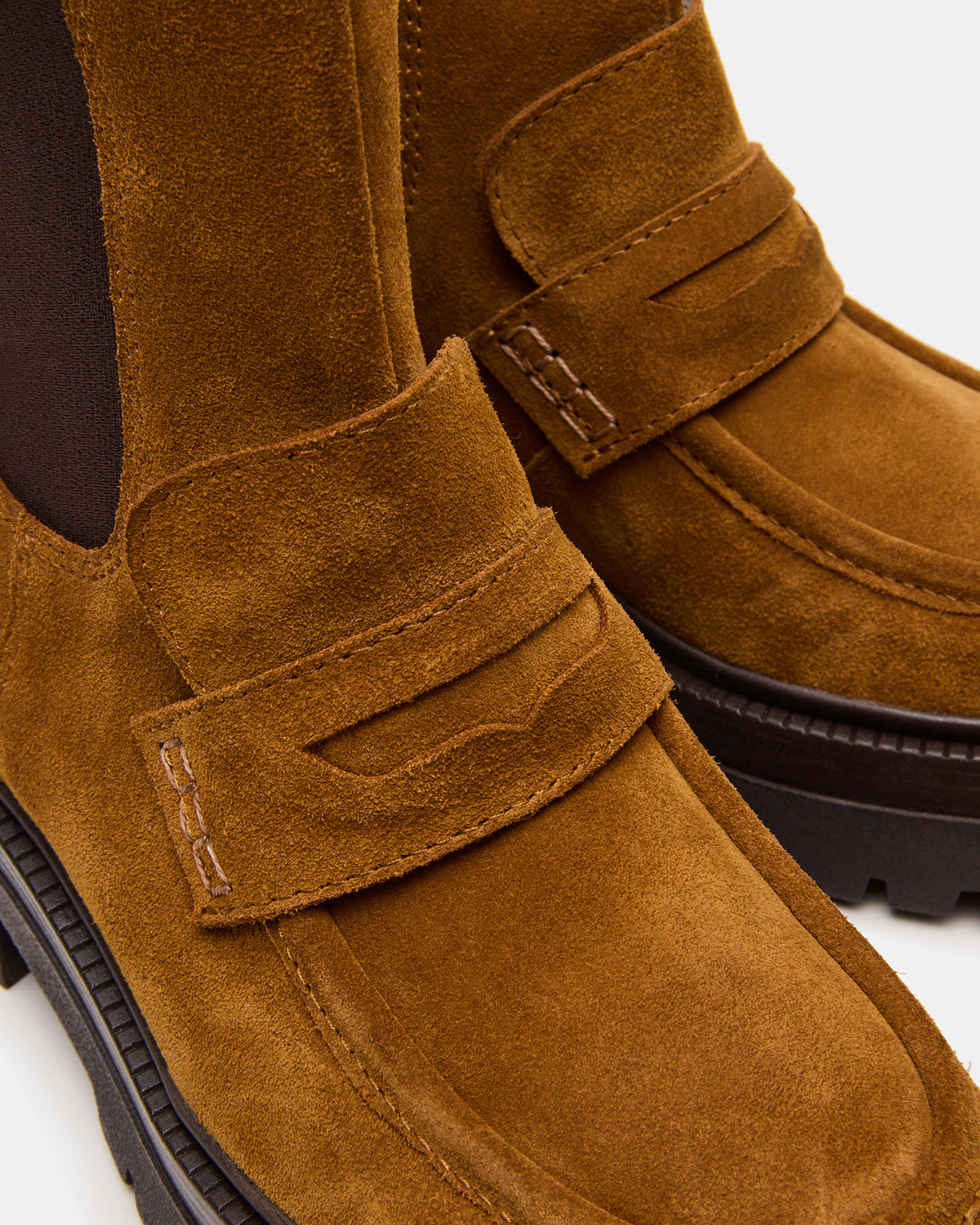 Steve Madden CONWAY Coganc Suede Platform Lug Chelsea Women's Ankle Boot