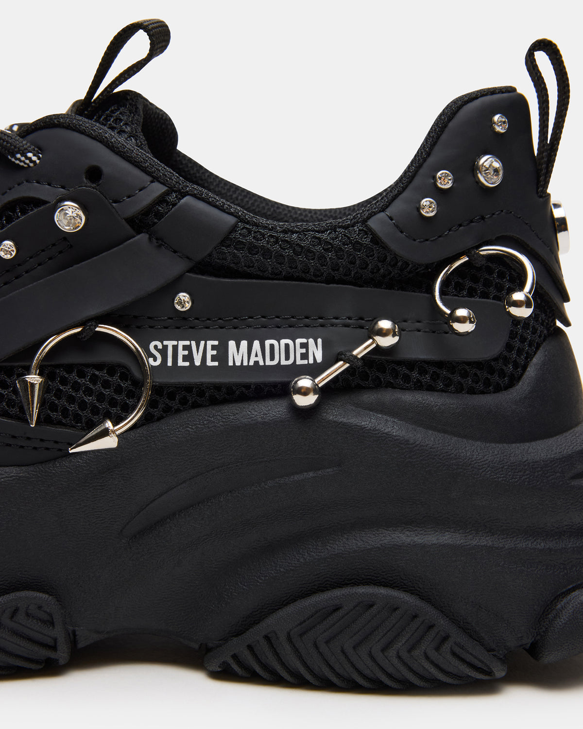 Steve Madden POSSESSION Piercing Black Platform Lace-Up Women's Sneaker