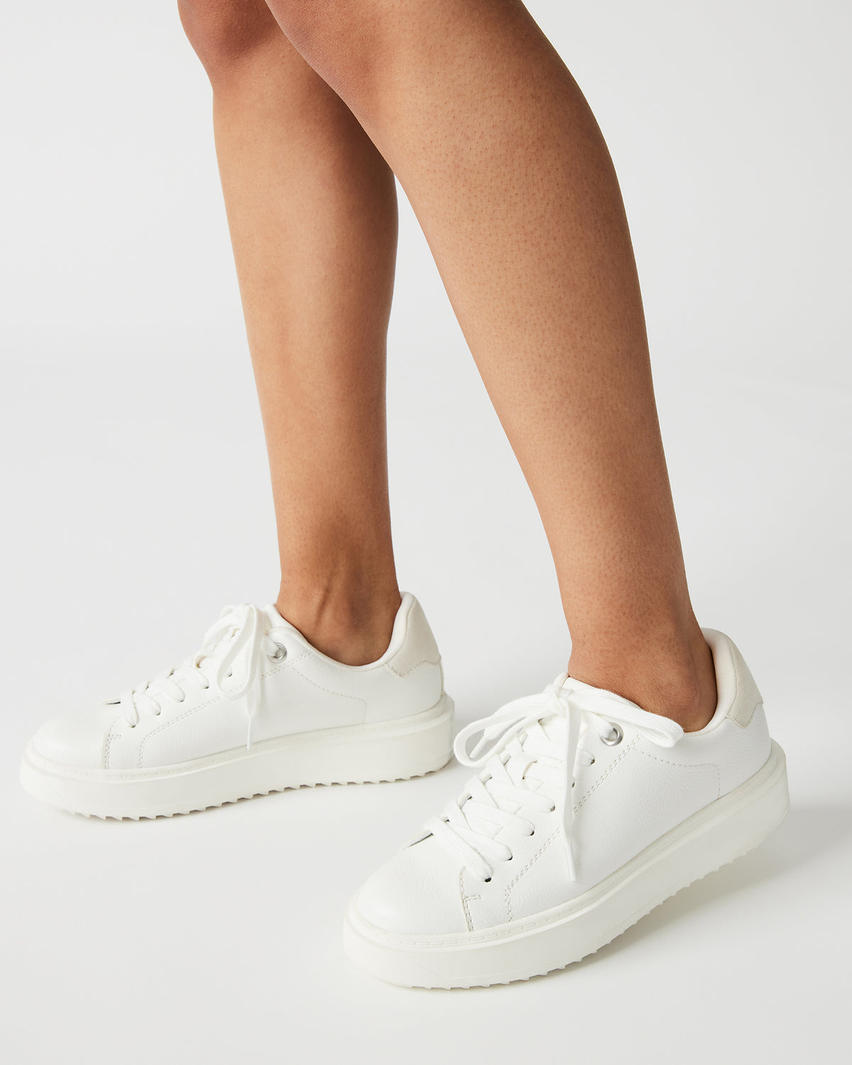 Steve Madden CATCHER White Suede Women's Low-Top Lace-Up Sneaker