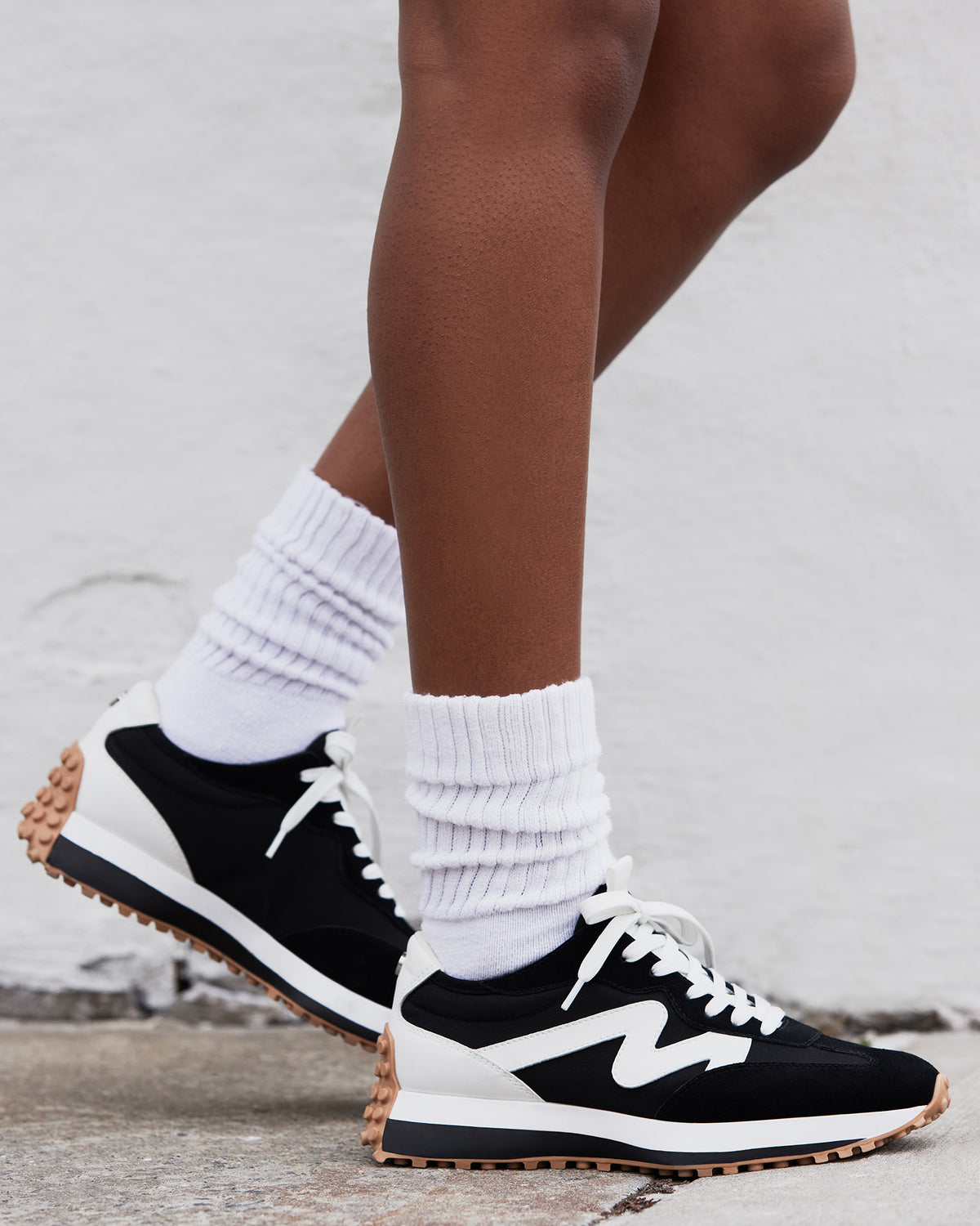 Steve Madden CAMPO Black/White Lace-Up Women's Sneaker