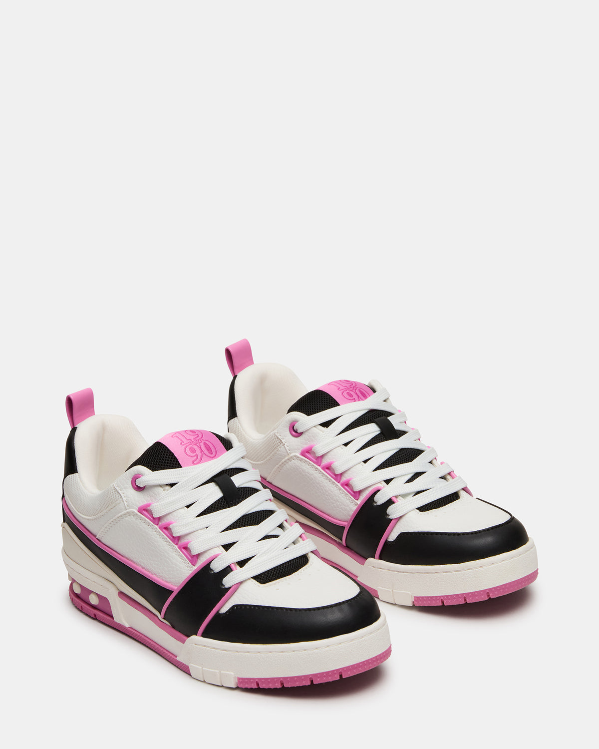 Steve Madden SKATER Black/Pink Low-Top Lace-Up Women's Sneaker
