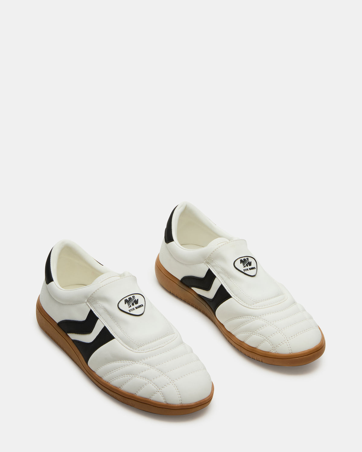 Steve Madden BOLT Black/White Low-Top Sneaker | Women's Sneakers