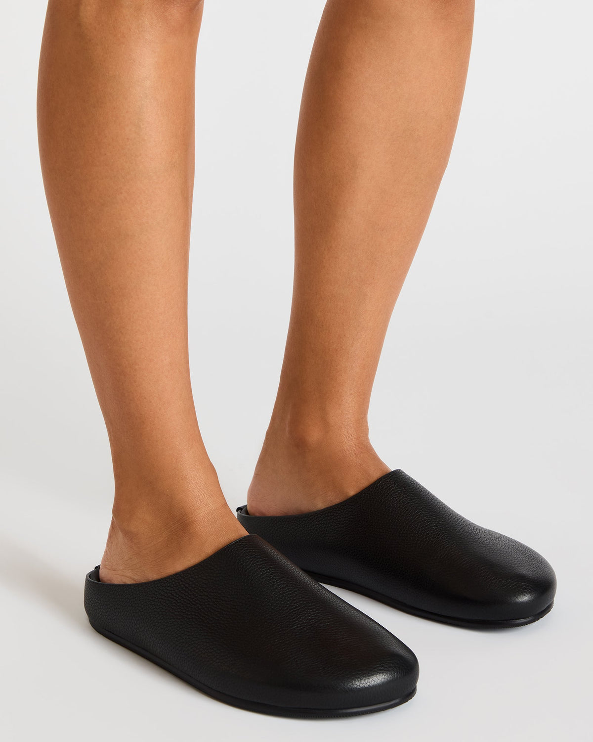Steve Madden FERN Black Leather Mule Slip-On Round-Toe Women's Flat