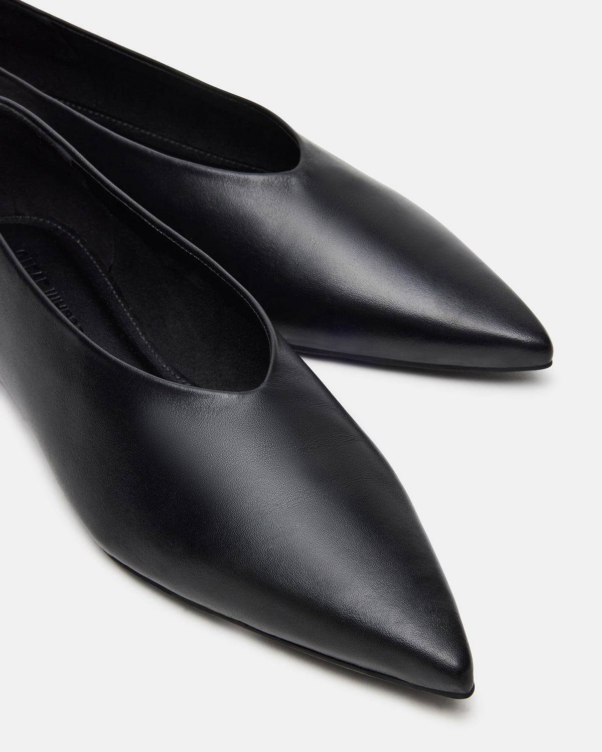 Steve Madden FLOYD Black Leather Pointed-Toe Ballet Women's Flat