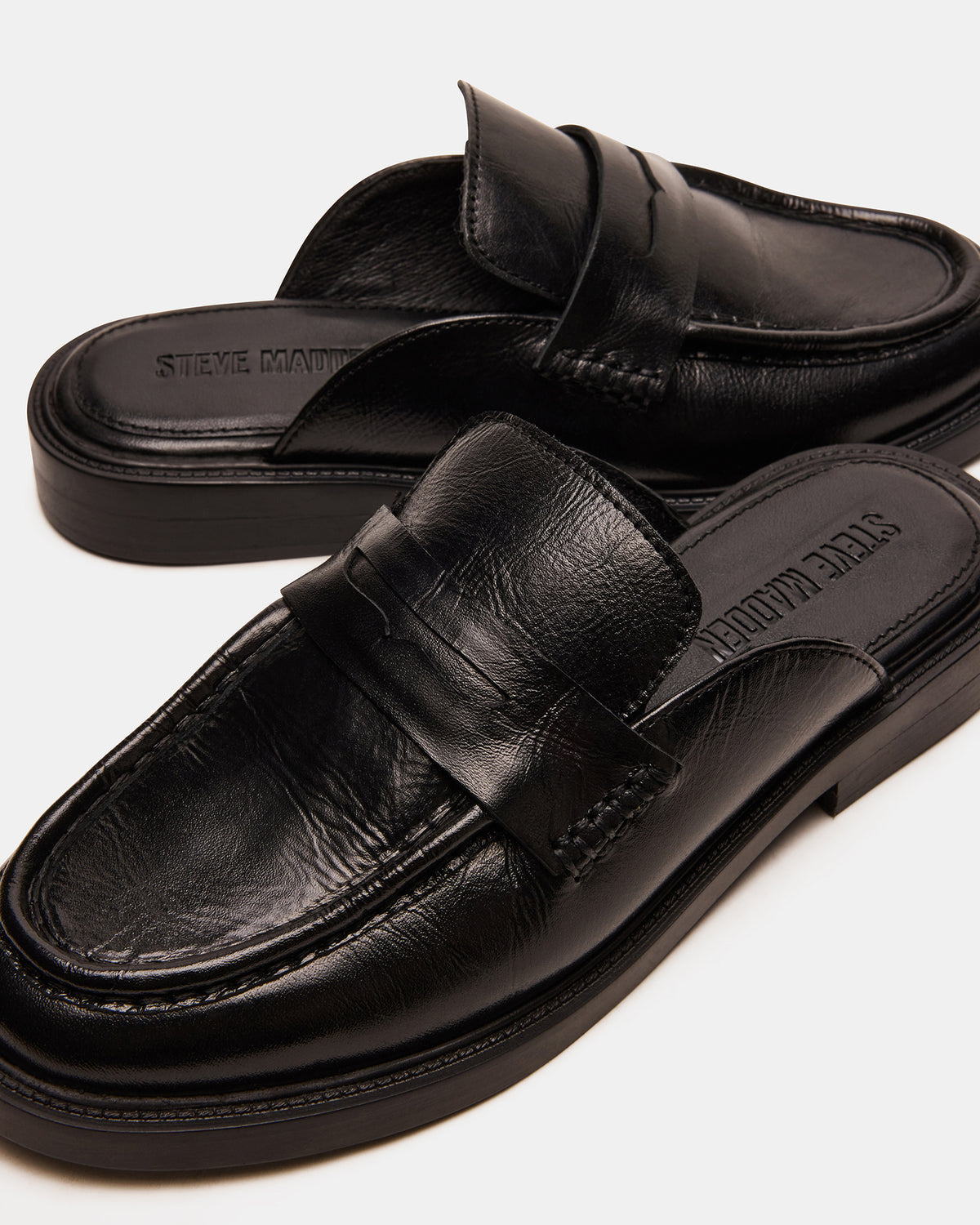 Steve Madden MULBERRY Black Leather Women's Slip-On Mule Flat