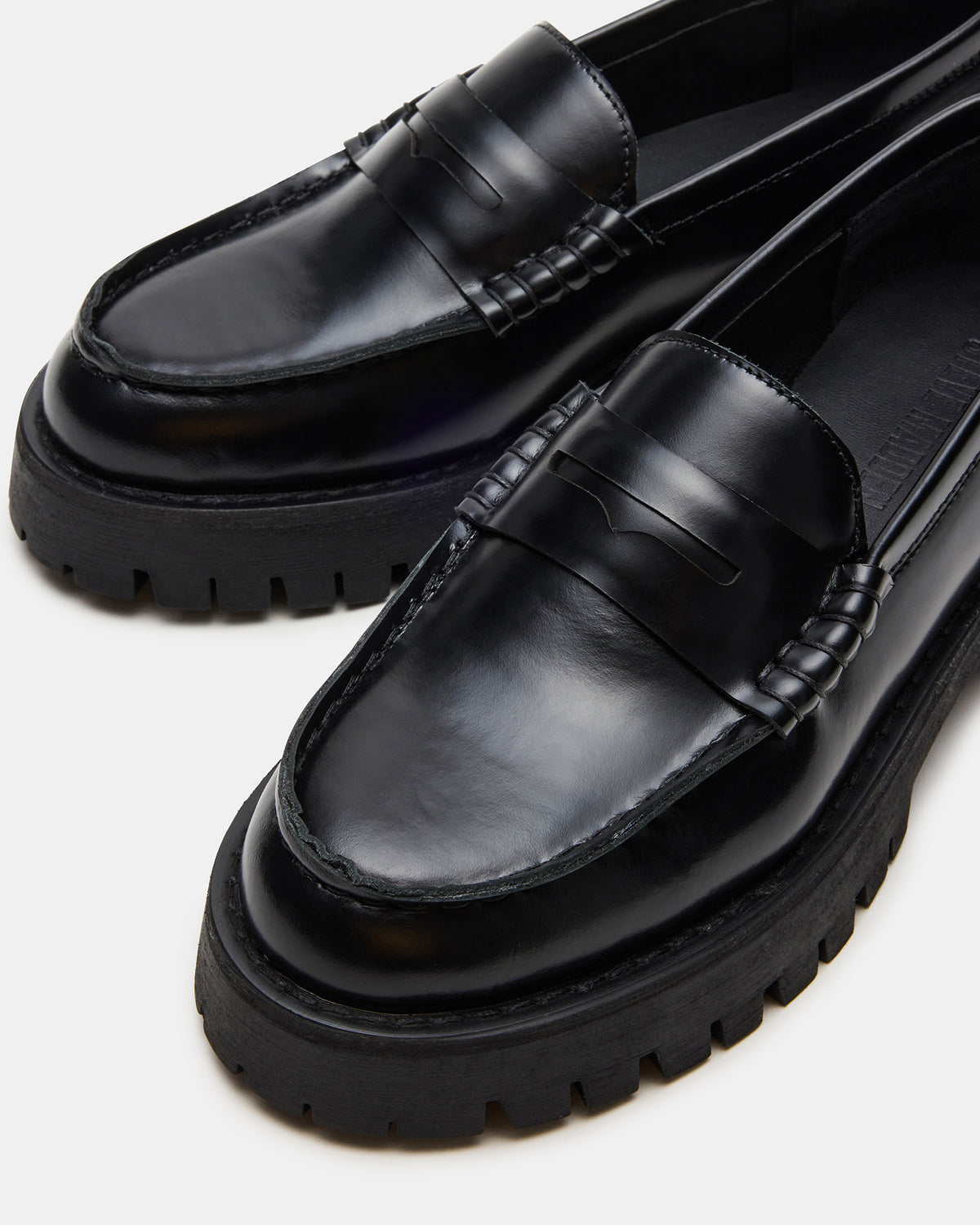 Steve Madden LANGSTEN Black Box Women's Platform Lug Loafer