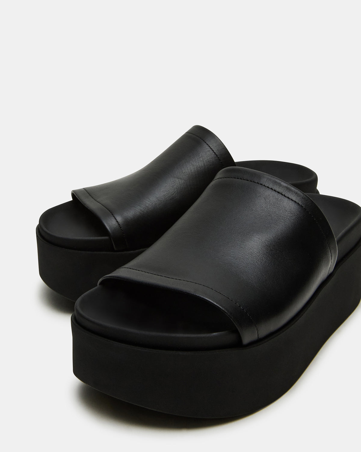 Steve Madden ARWEN Black Leather Women's Platform Footbed Slide Chunky Sandal
