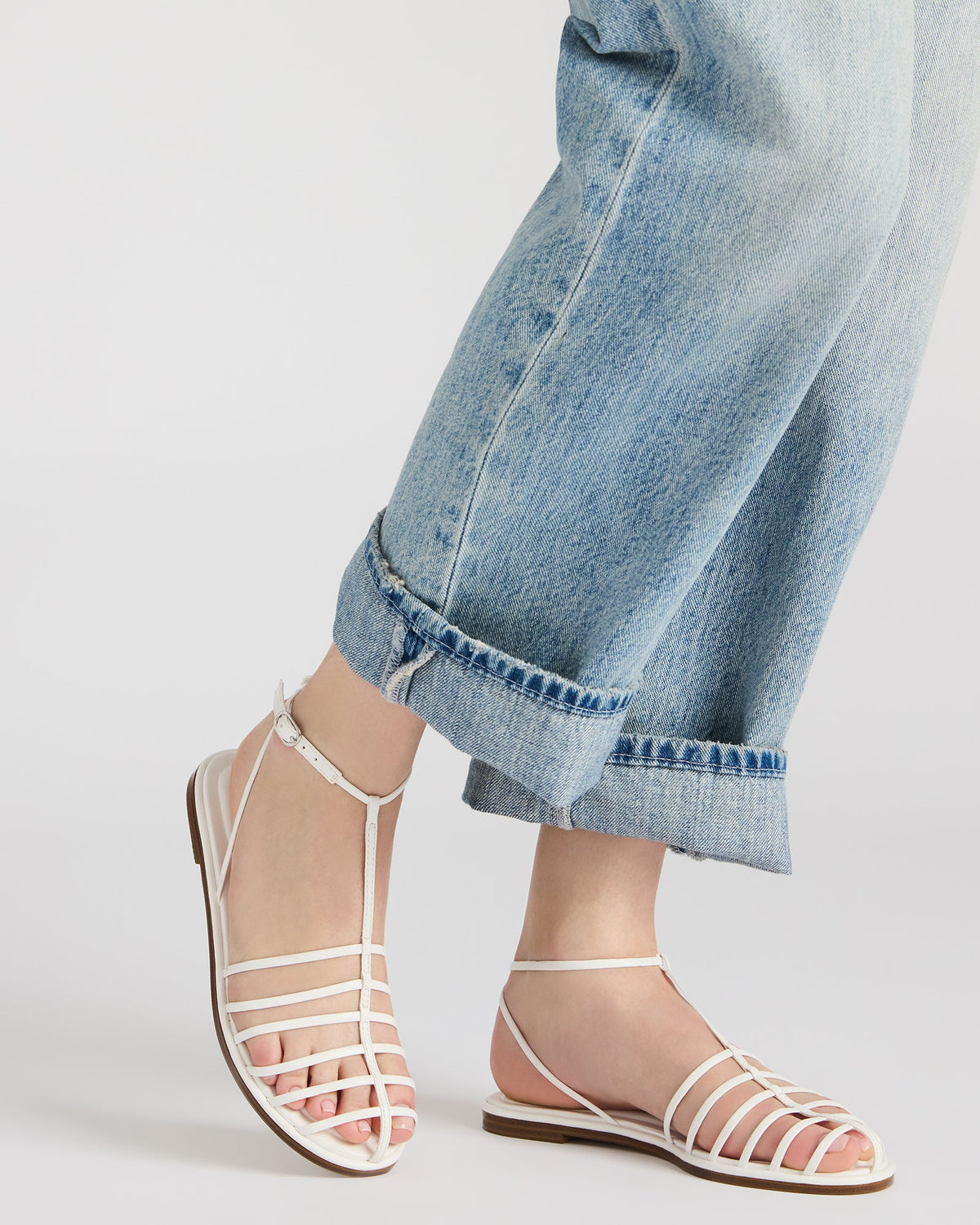 Steve Madden MARIN White Flat Strappy Fisherman Sandal