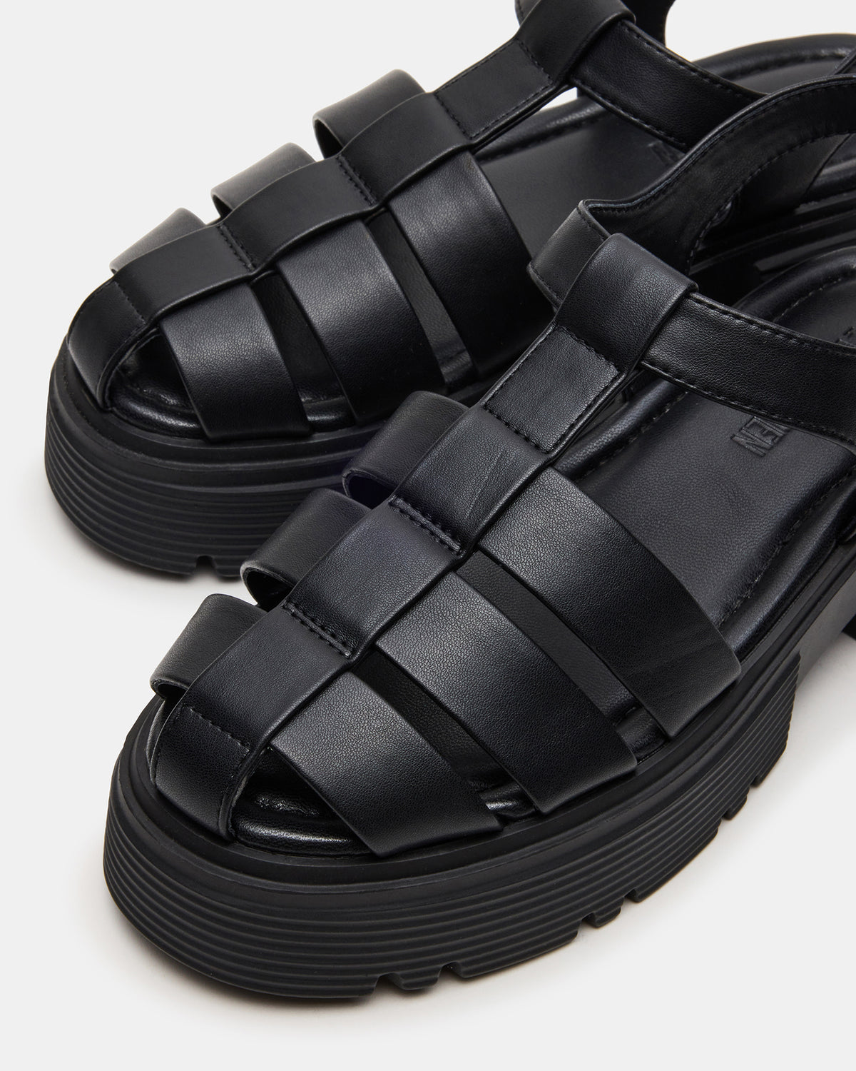 Steve Madden BASS Black Platform Fisherman Women's Sandal