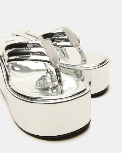 Steve Madden ESCAPISM Silver Crocodile Women's Platform Thong Wedge Sandal