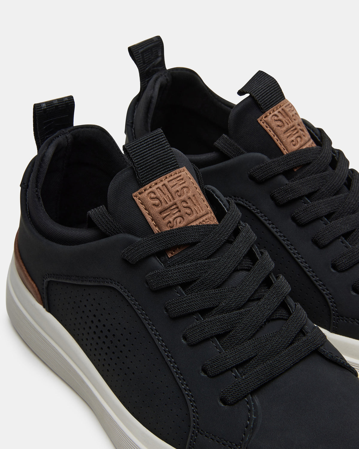 Steve Madden Kids' OASYS Black Boys' Low-Top Lace-Up Sneakers