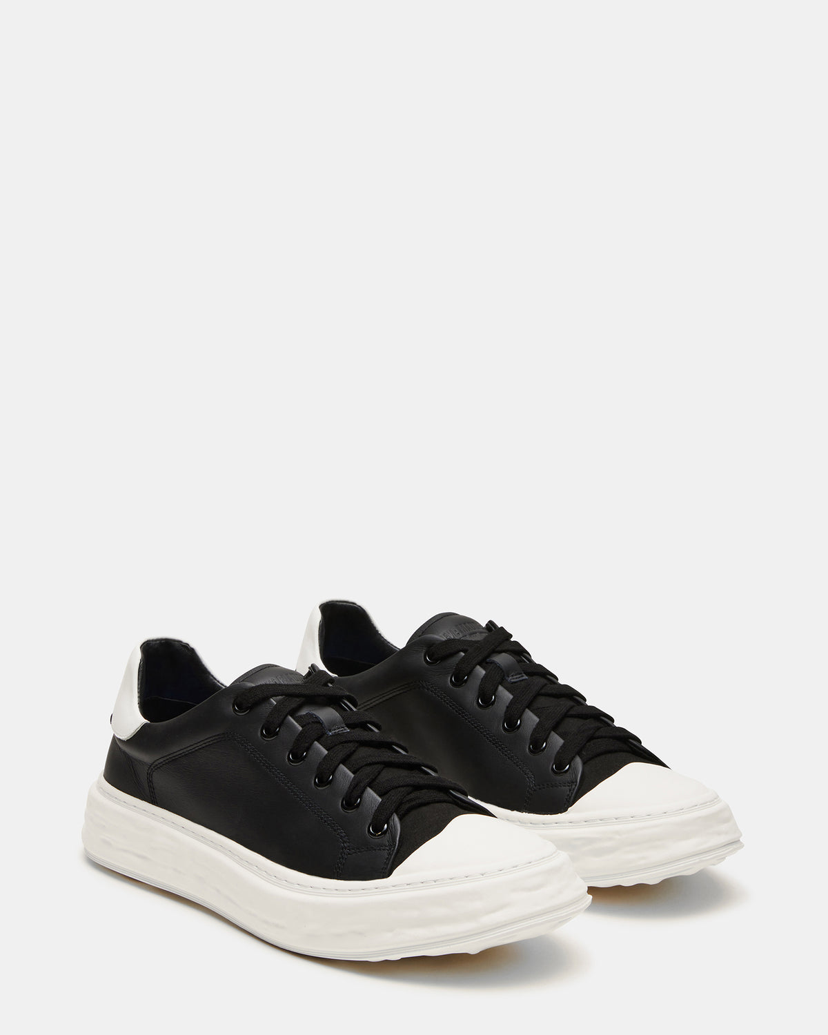 Steve Madden MACRAE Black Leather Men's Low-Top Fashion Sneaker