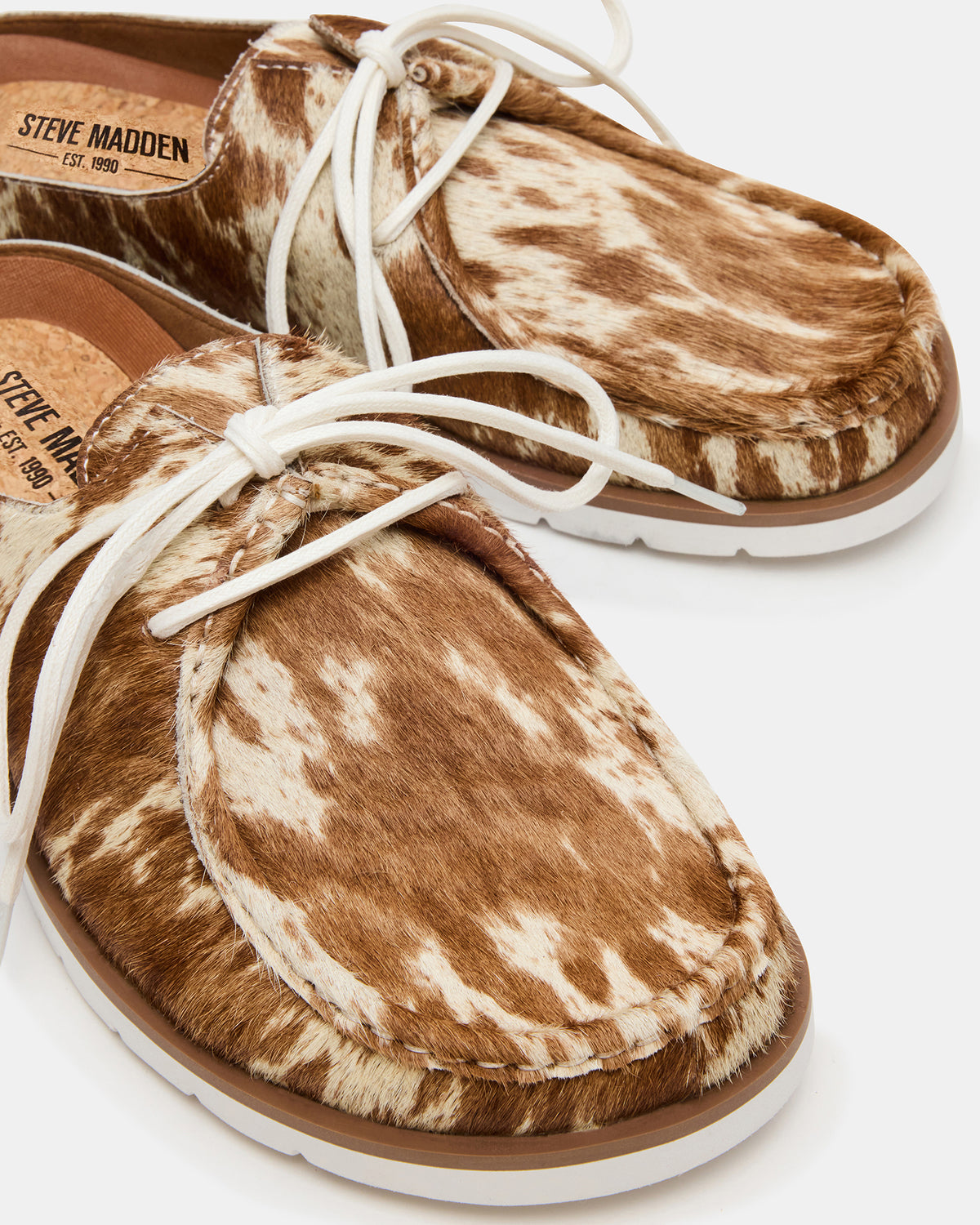 Steve Madden SAILOR Brown White Slip-On Laces Footbed Men's Casual Shoe