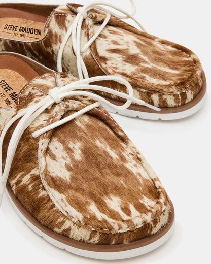 Steve Madden SAILOR Brown White Slip-On Laces Footbed Men's Casual Shoe