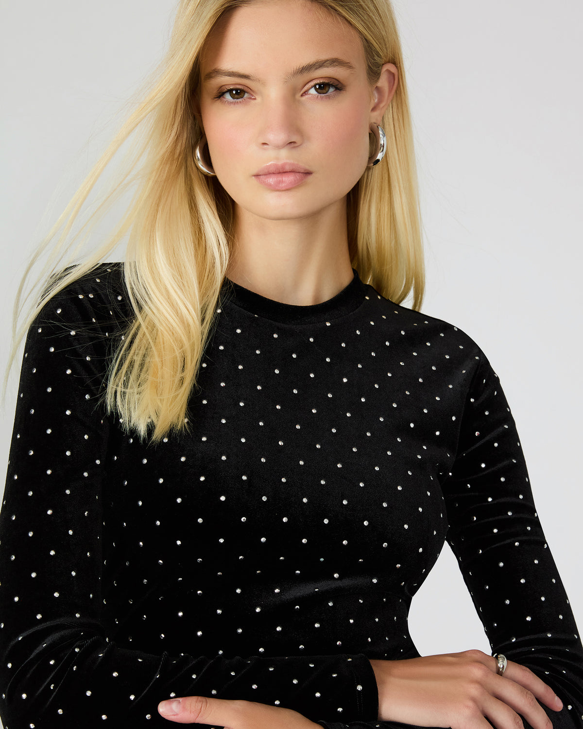 Steve Madden HAILEE Black Studded Velvet Long-Sleeved Pull-On Mock Neck Midi Women's Dress