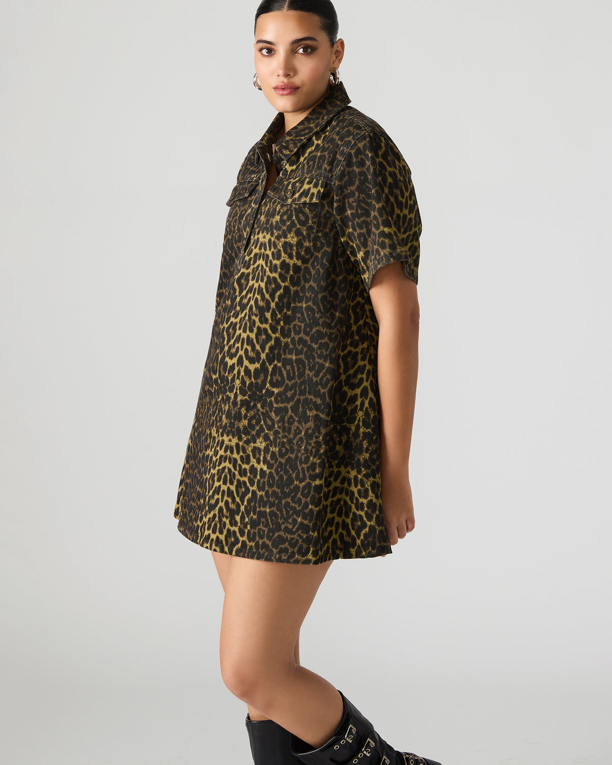 Steve Madden FREDDY Hot Spots Print Short-Sleeved Denim Button-Up Mini Women's Dress