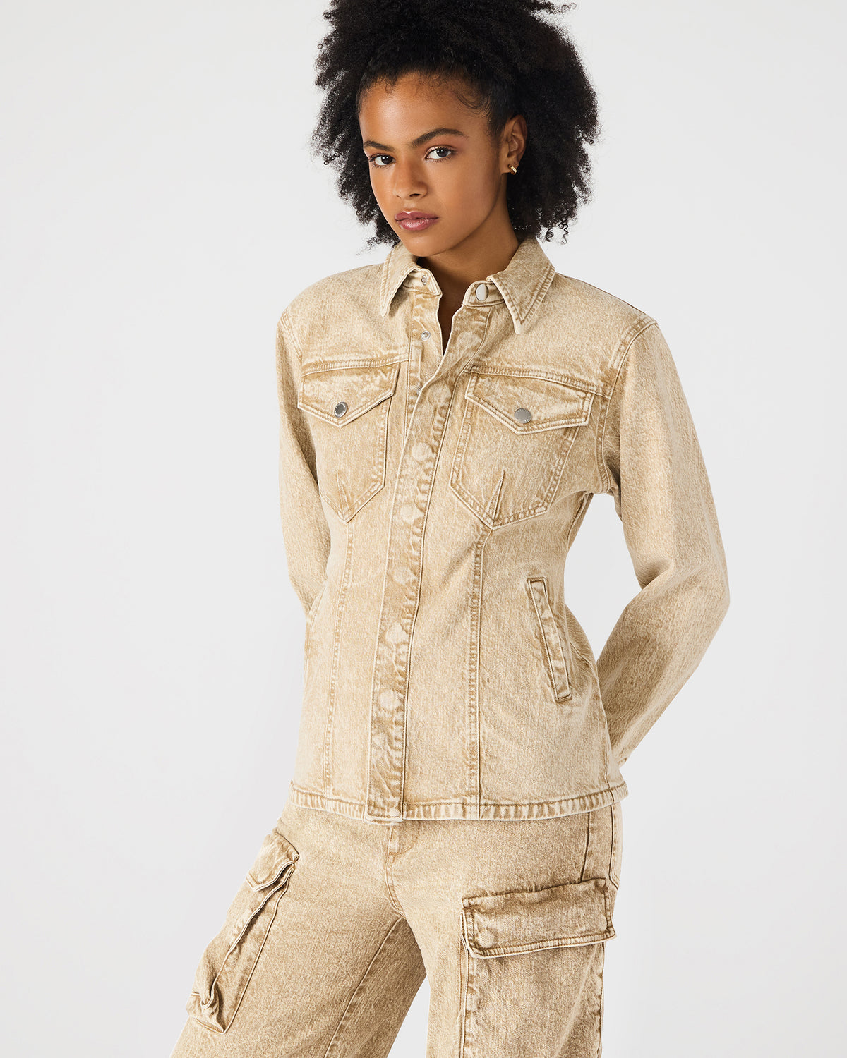 Steve Madden PARC Cafe Au Lait Long-Sleeved Button-Up Denim Women's Jacket