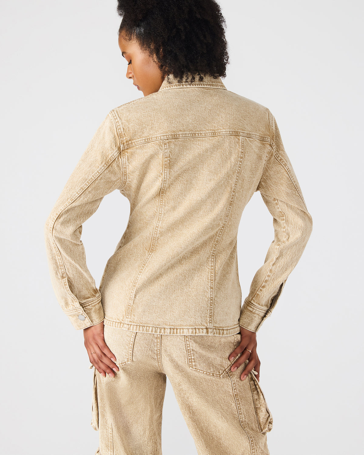 Steve Madden PARC Cafe Au Lait Long-Sleeved Button-Up Denim Women's Jacket