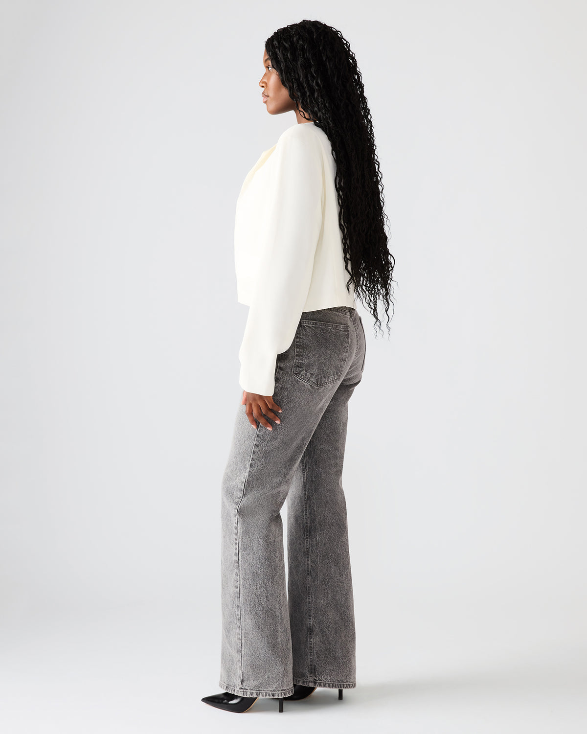 Steve Madden SERENEA White Women's Long-Sleeved Open-Front Blazer