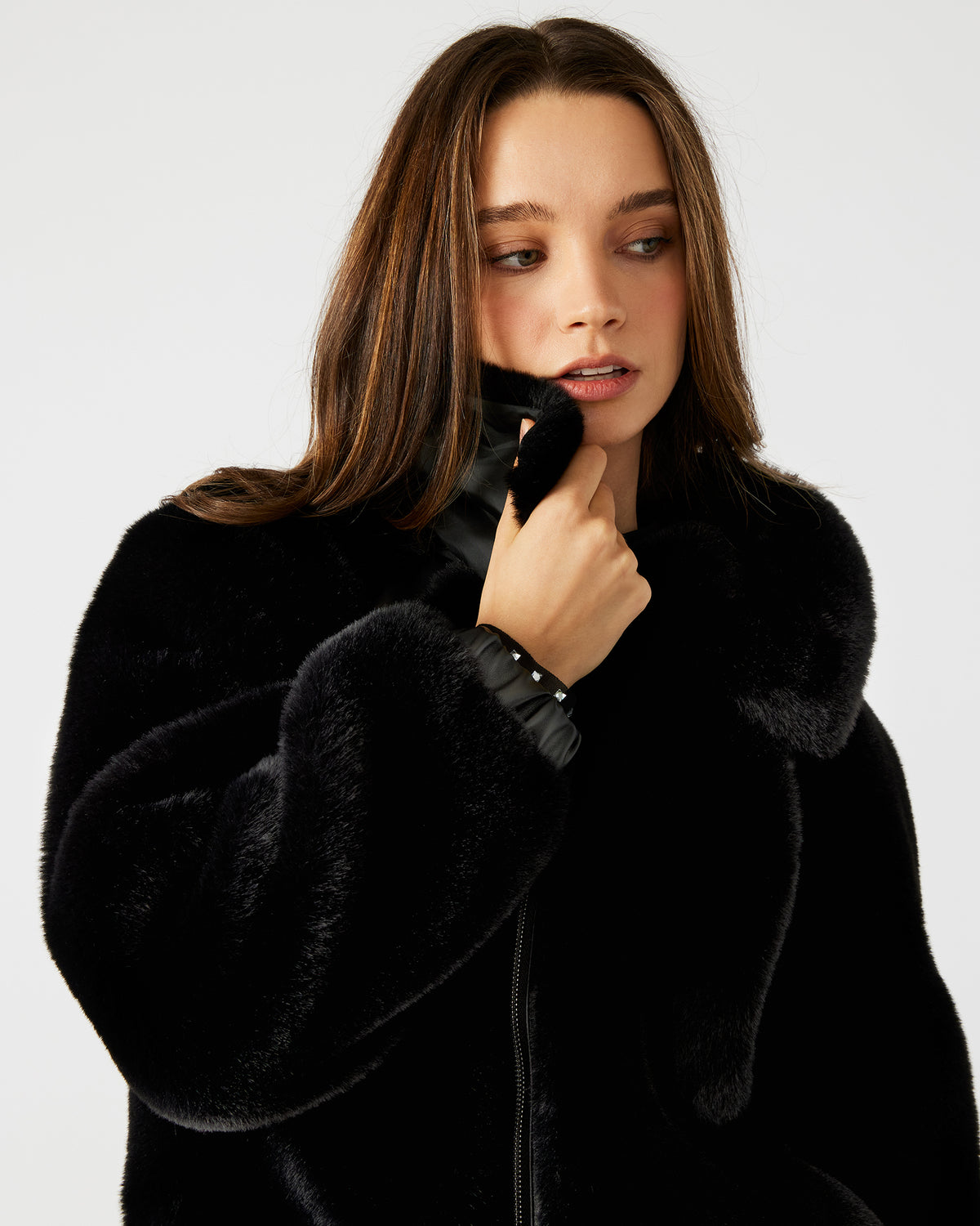 Steve Madden ZEPHRINE Jacket Black | Women's Long-Sleeved Furry Jacket