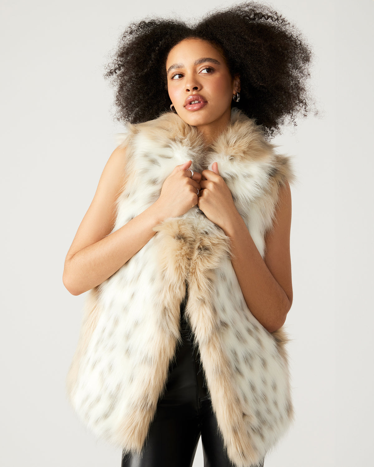 Steve Madden RUBICON Snow Leopard Women's Faux Fur Vest