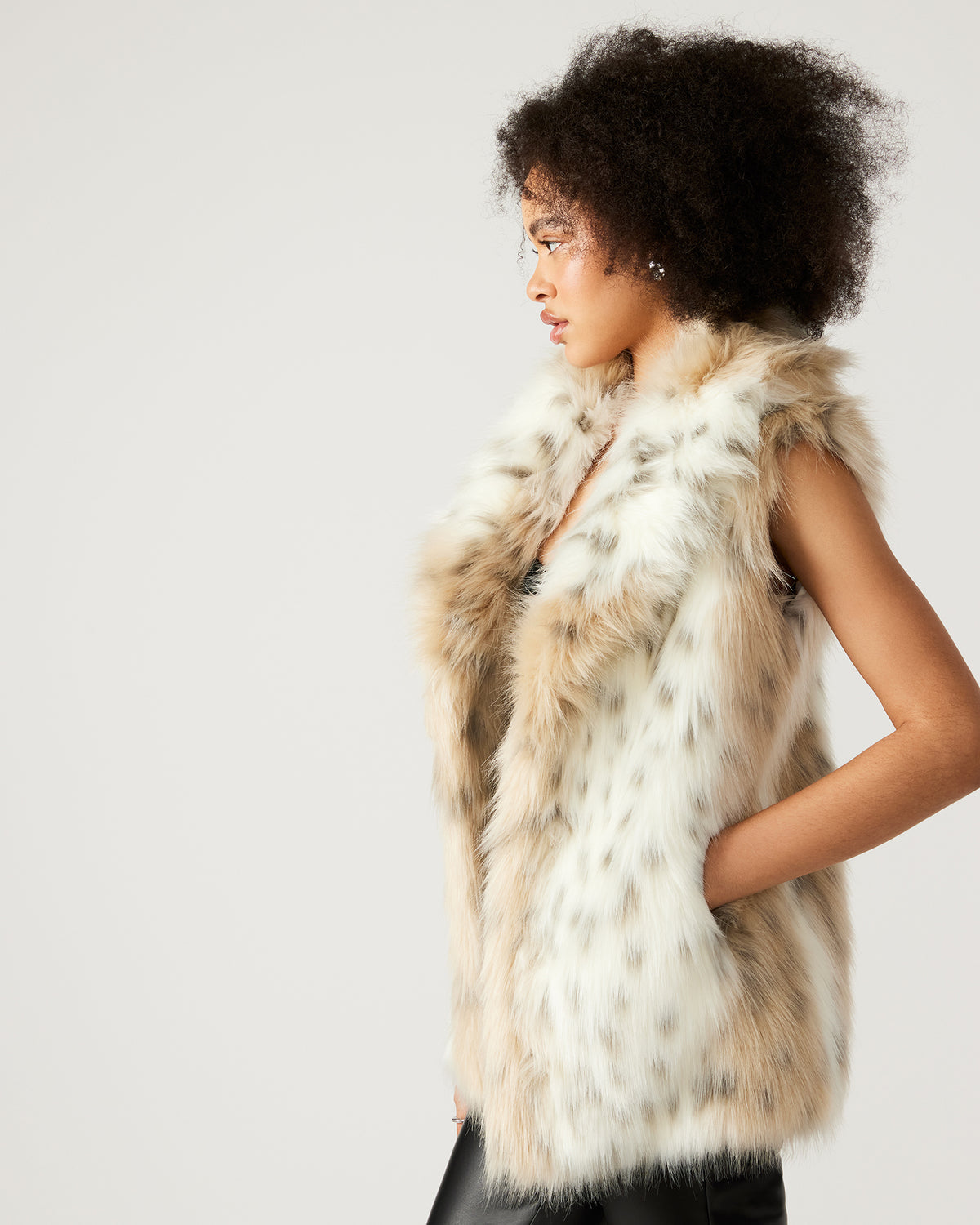 Steve Madden RUBICON Snow Leopard Women's Faux Fur Vest