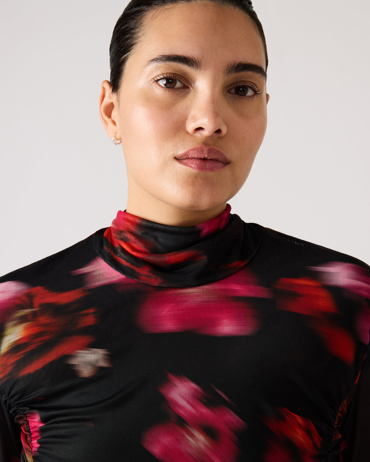 Steve Madden TAYLORE Blurry Floral Long-Sleeved Sheer Mesh Fabric Women's Top