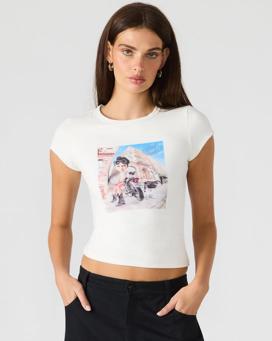 Steve Madden GOLDIE Antique Short-Sleeved Graphic Tee Form-Fitting Women's Top