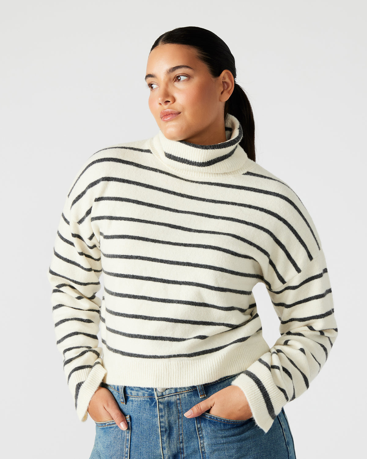 Steve Madden NARSHA Black/White Women's Turtleneck Stripe Sweater