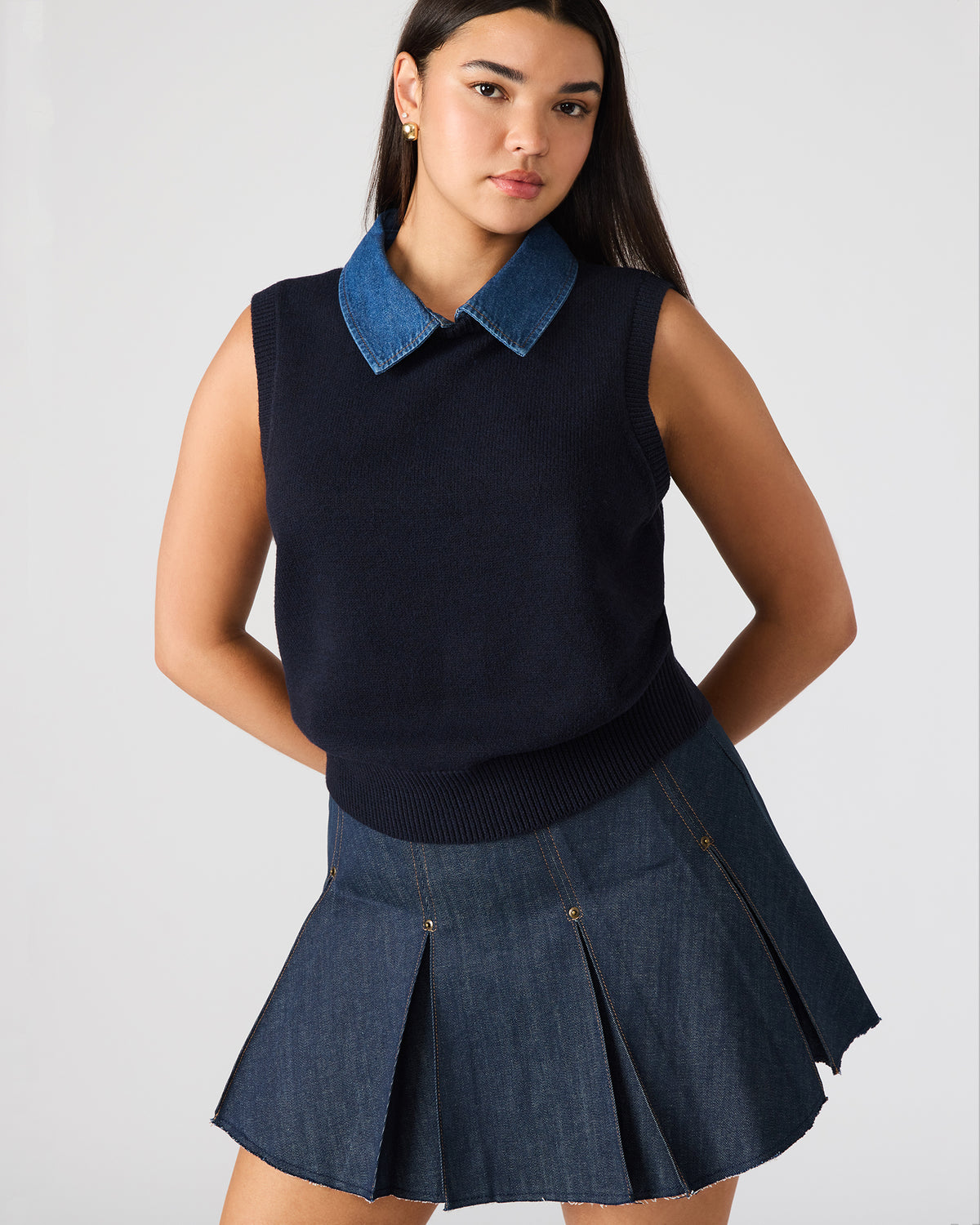 Steve Madden JEANE Sweater Vest Knit Collared Sleeveless Women's Top