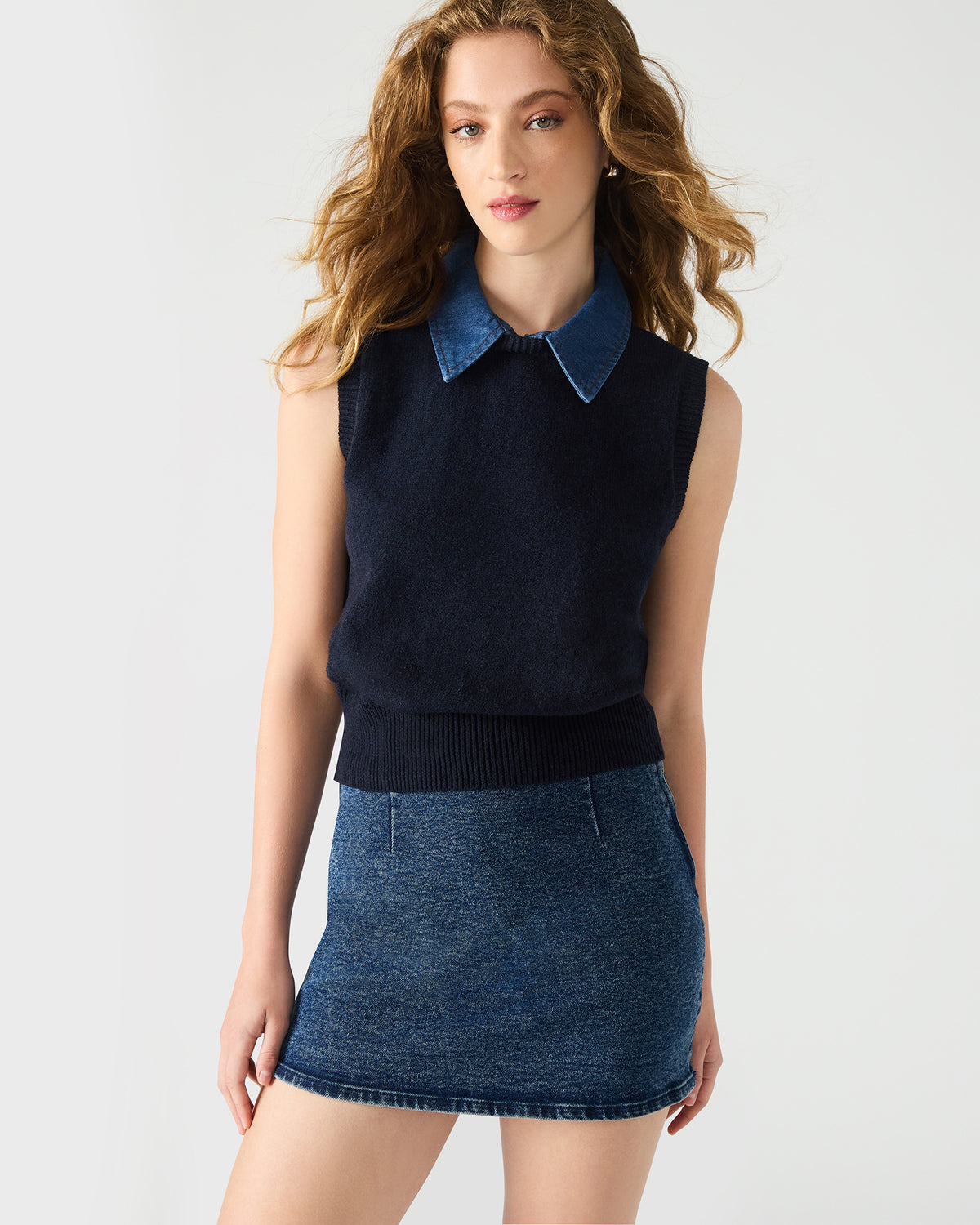 Steve Madden JEANE Sweater Vest Knit Collared Sleeveless Women's Top