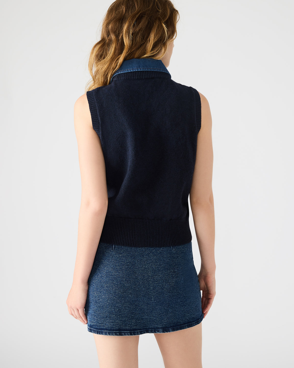 Steve Madden JEANE Sweater Vest Knit Collared Sleeveless Women's Top
