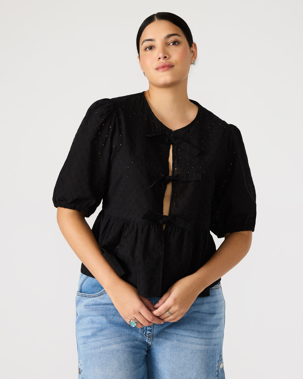 Steve Madden PAULA Top Black Short-Sleeved Tie-Front Eyelet Top