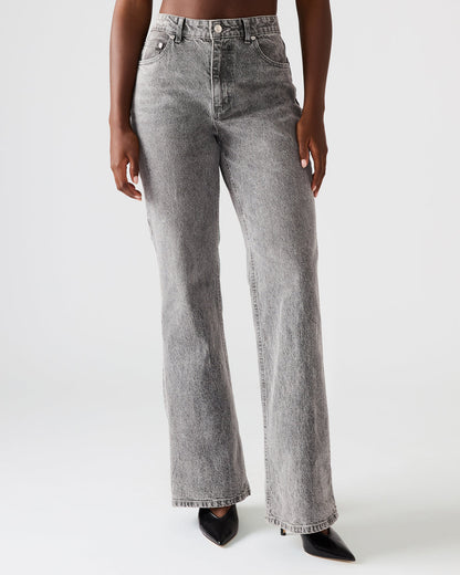 Steve Madden IRYS Fog Denim Straigh-Leg Women's Jean