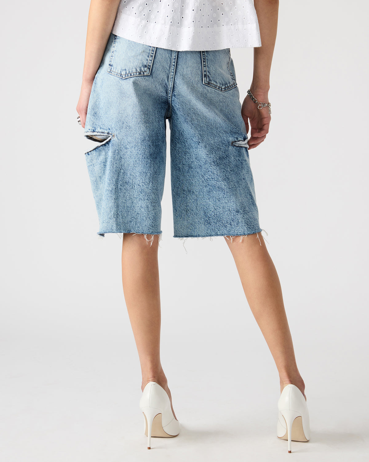 Steve Madden LANGE Denim Women's Side Slit Barrel Shorts