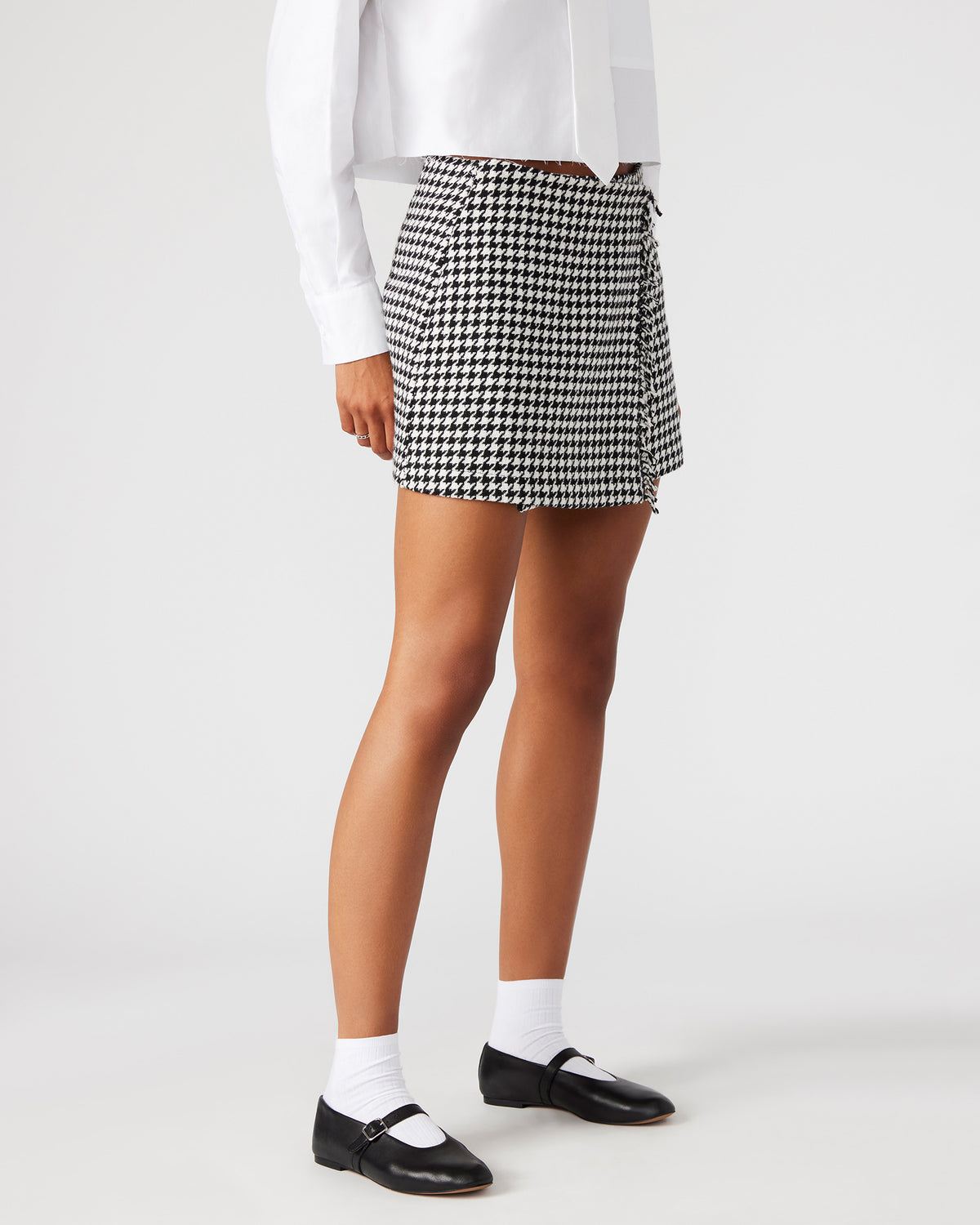 Steve Madden LEON Black/White Women's Wrap Mini Skirt
