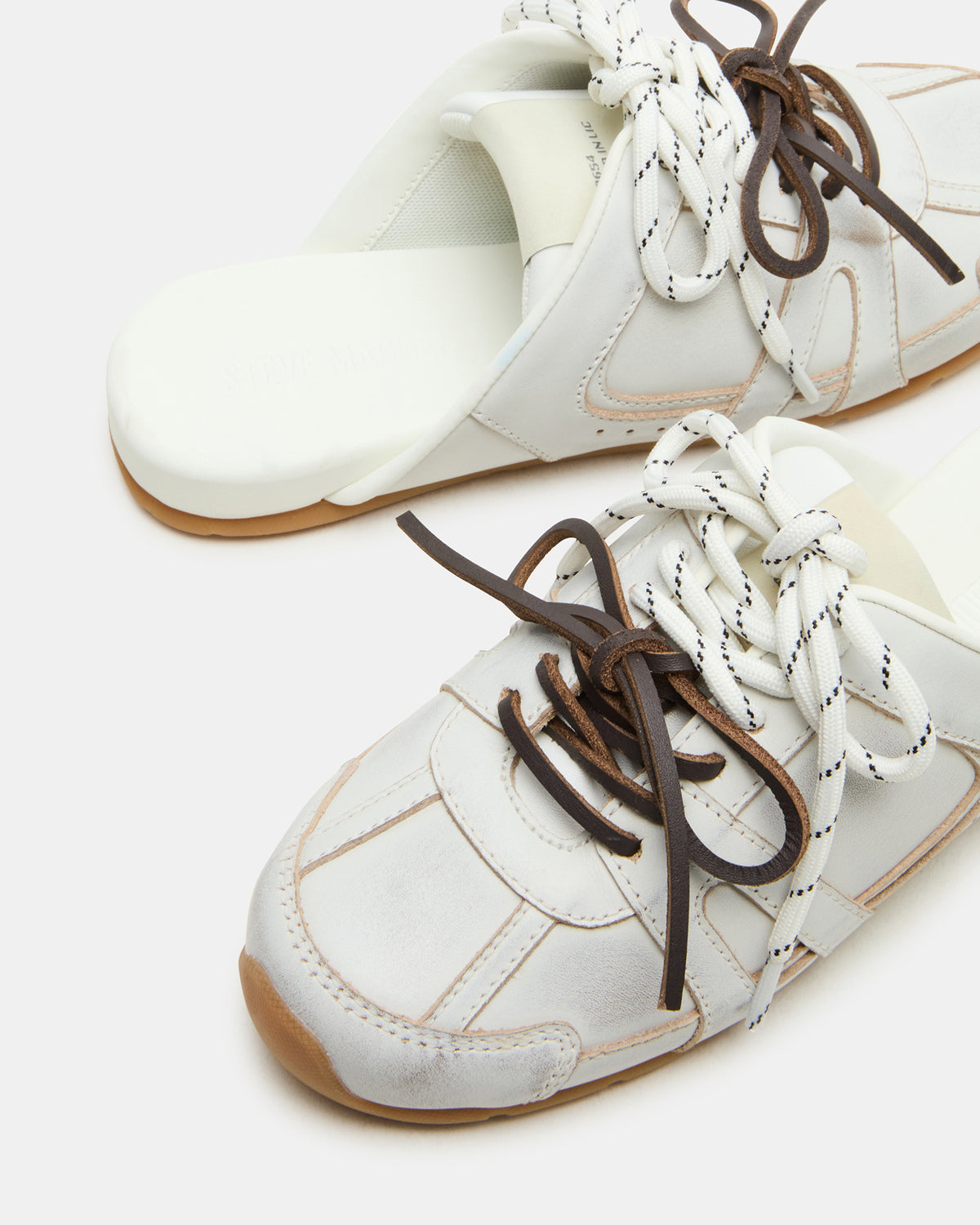 Steve Madden MAYSA White Distressed Women's Low-Top Slip-On Mule Sneakers